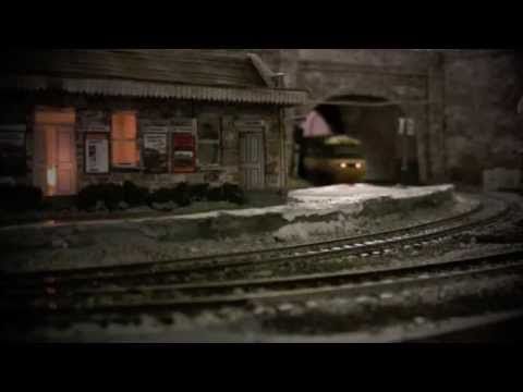 Hornby Inter-City 125 HSTs - Full Rake with Lighting